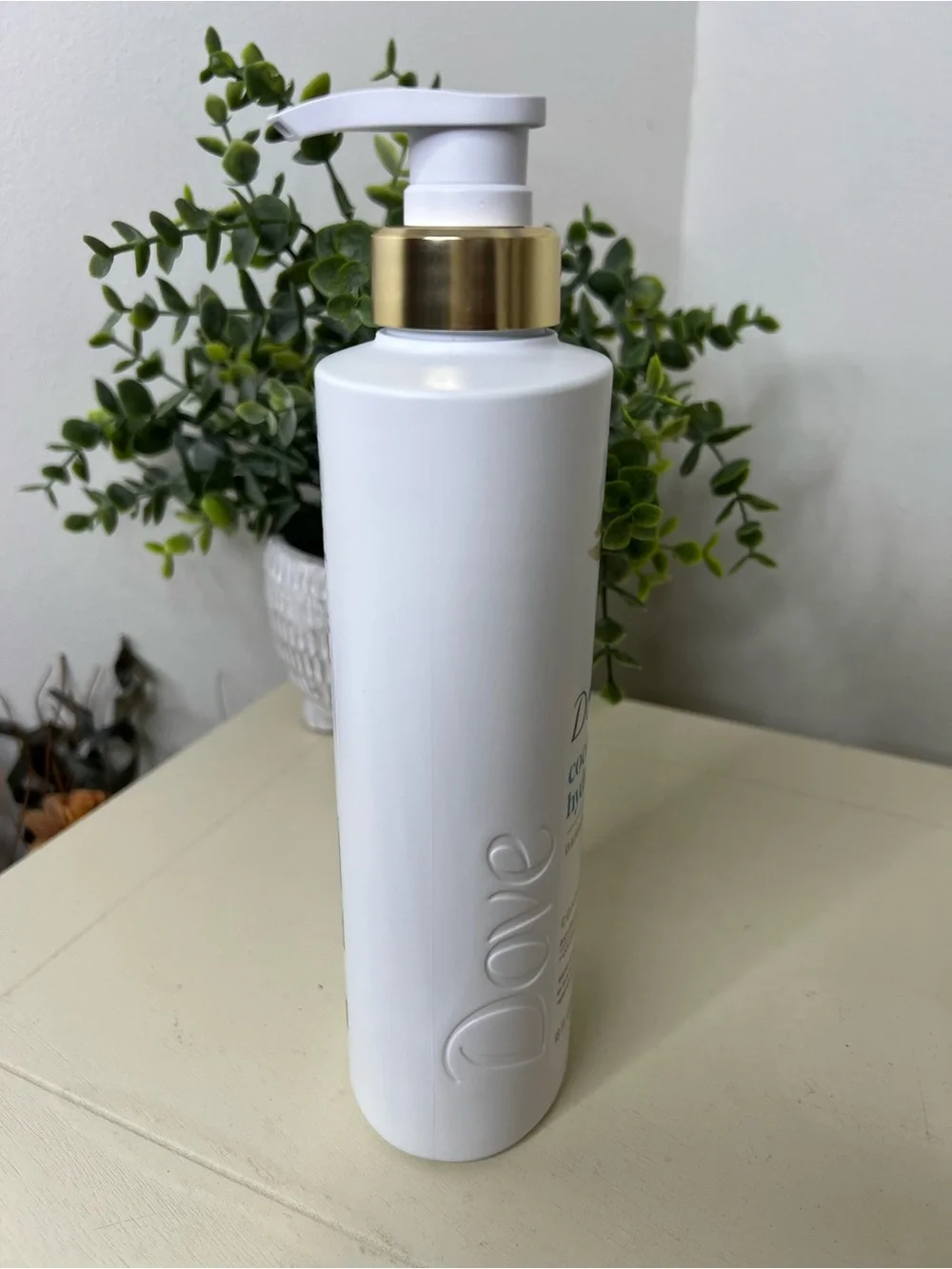 Brand new-Dove Damage Therapy Coconut & Hydration Conditioner